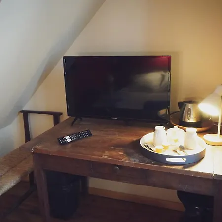 Apartamento 10 10, De L'horloger *