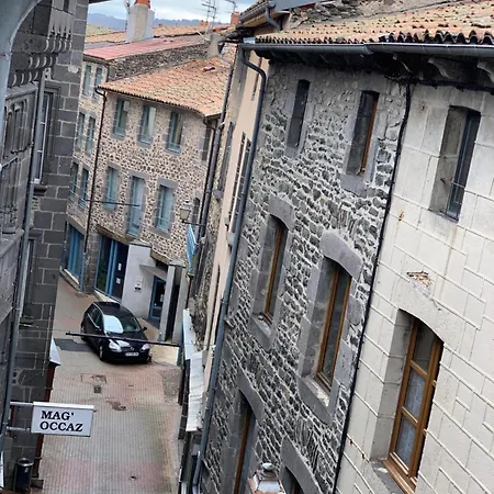 10 10, De L'horloger Apartamento